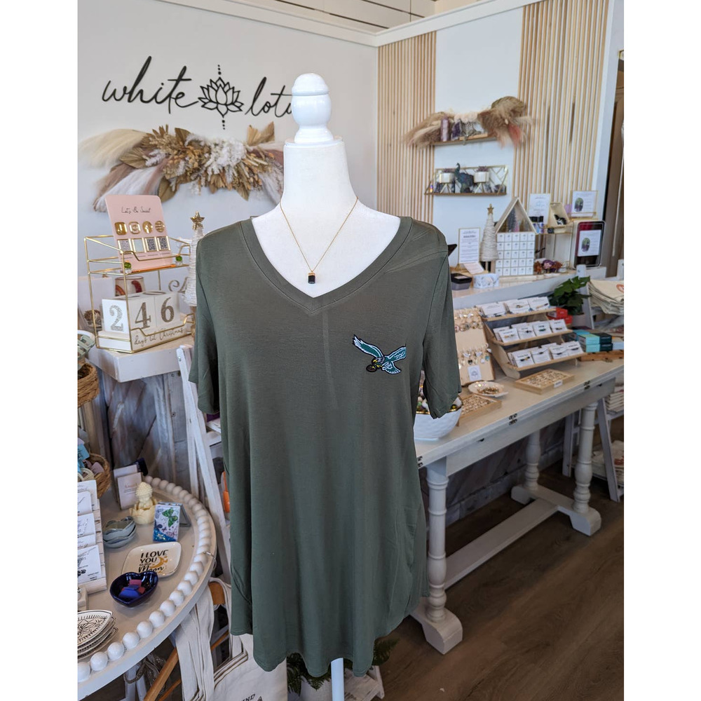 EAGLES Olive T-Shirt with Vintage Bird Patch Size L